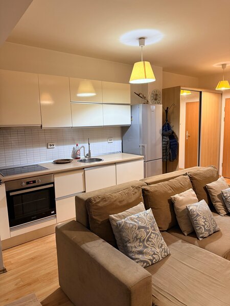 Lujerului, 10 min. M, garsoniera bloc nou, boiler, DB1384.